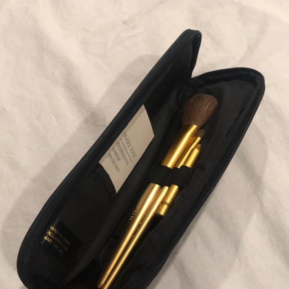Mary Kay Professional Makeup Brush Trio Black Gold - Picture 6 of 8